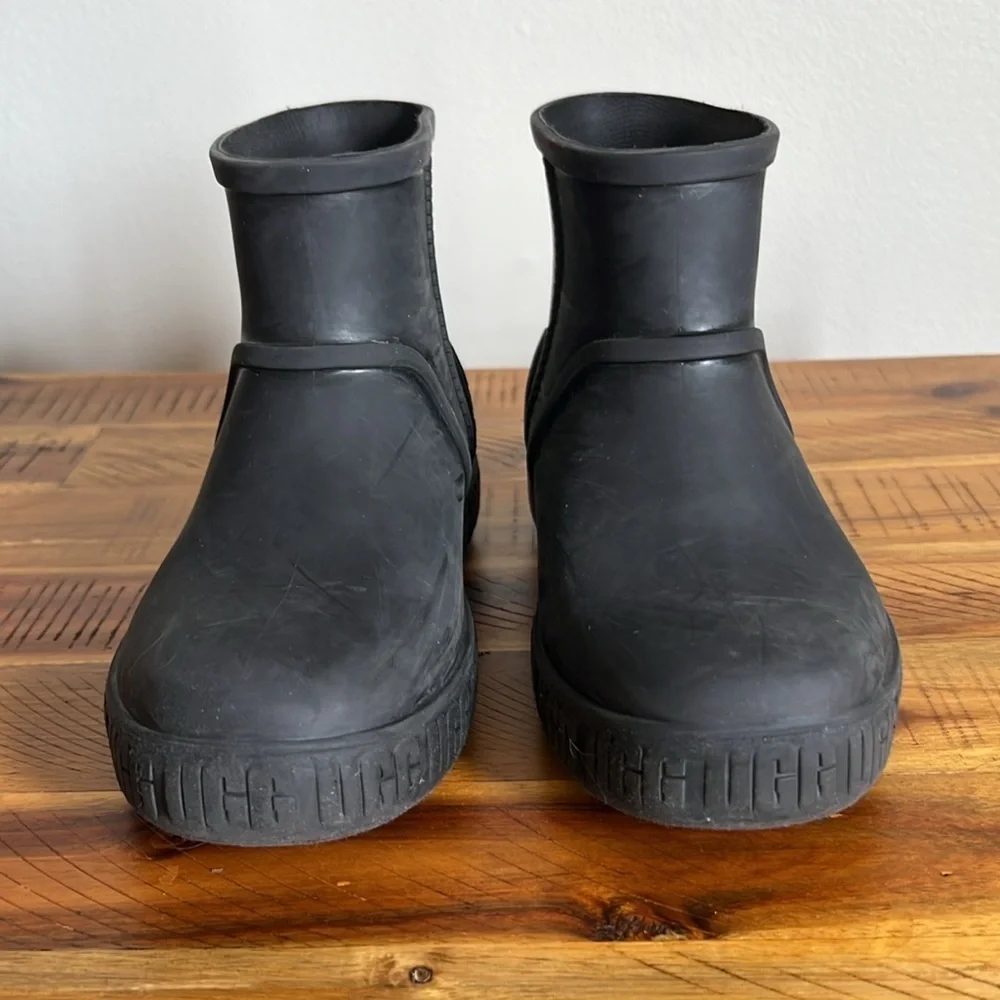 UGG Black Rubber Ankle Boots Kids' Drizlita Waterproof Rain Boot